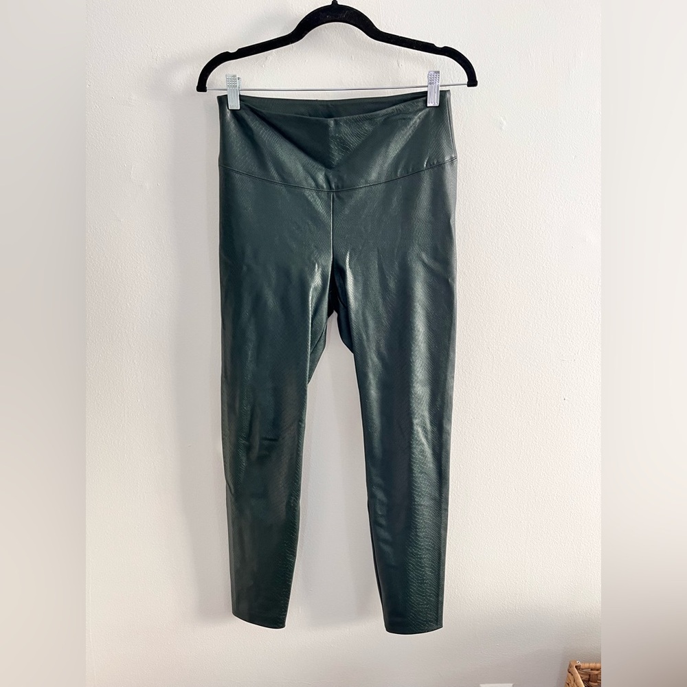 WHBM Faux Leather Runway Leggings In Green